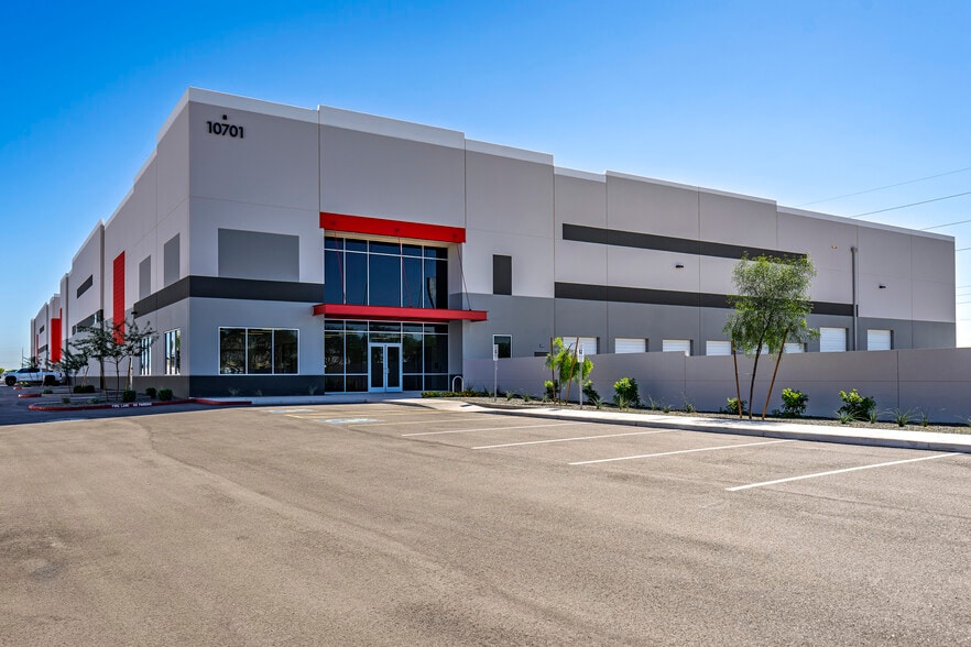 10701 N Solar Canyon Way, Surprise, AZ for sale - Primary Photo - Image 1 of 8