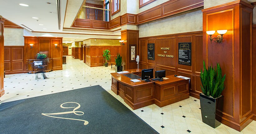 396 11th Ave SW, Calgary, AB à louer - Hall d’entrée - Image 2 de 22