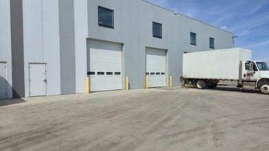 11322-11358 Barlow Trl NE, Calgary, AB for lease Building Photo- Image 2 of 10