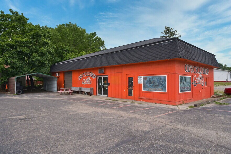 140 S River St, Franklin, OH à vendre - Photo du bâtiment - Image 2 de 35