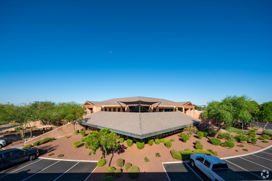 17207 N Perimeter Dr, Scottsdale, AZ à louer - Photo du bâtiment - Image 2 de 5