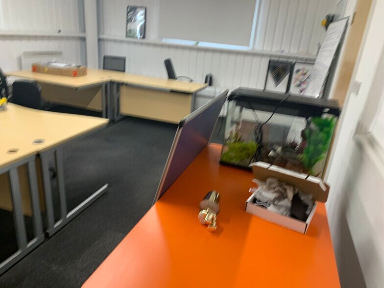 Unit C Blackett St, Manchester à louer - Photo du bâtiment - Image 3 de 17