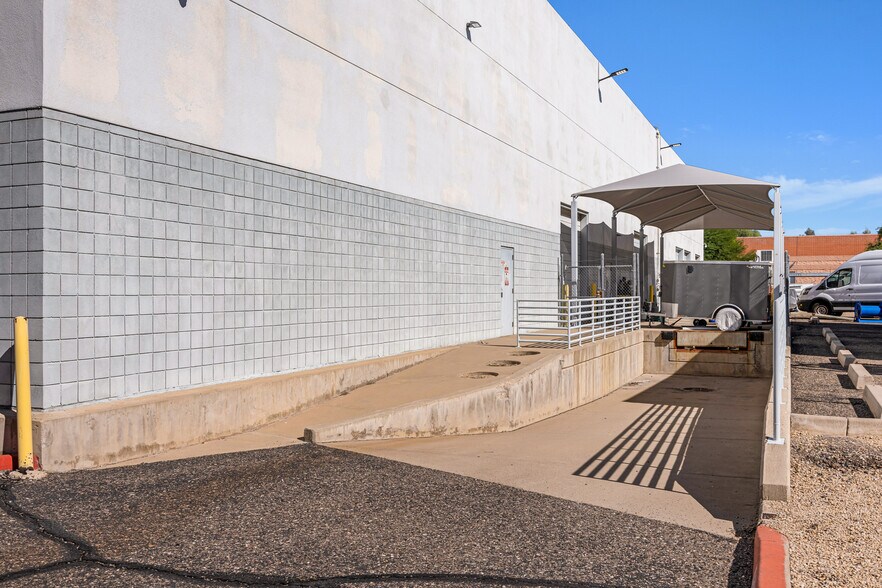 7543 E Tierra Buena Ln, Scottsdale, AZ à louer - Photo du bâtiment - Image 3 de 11