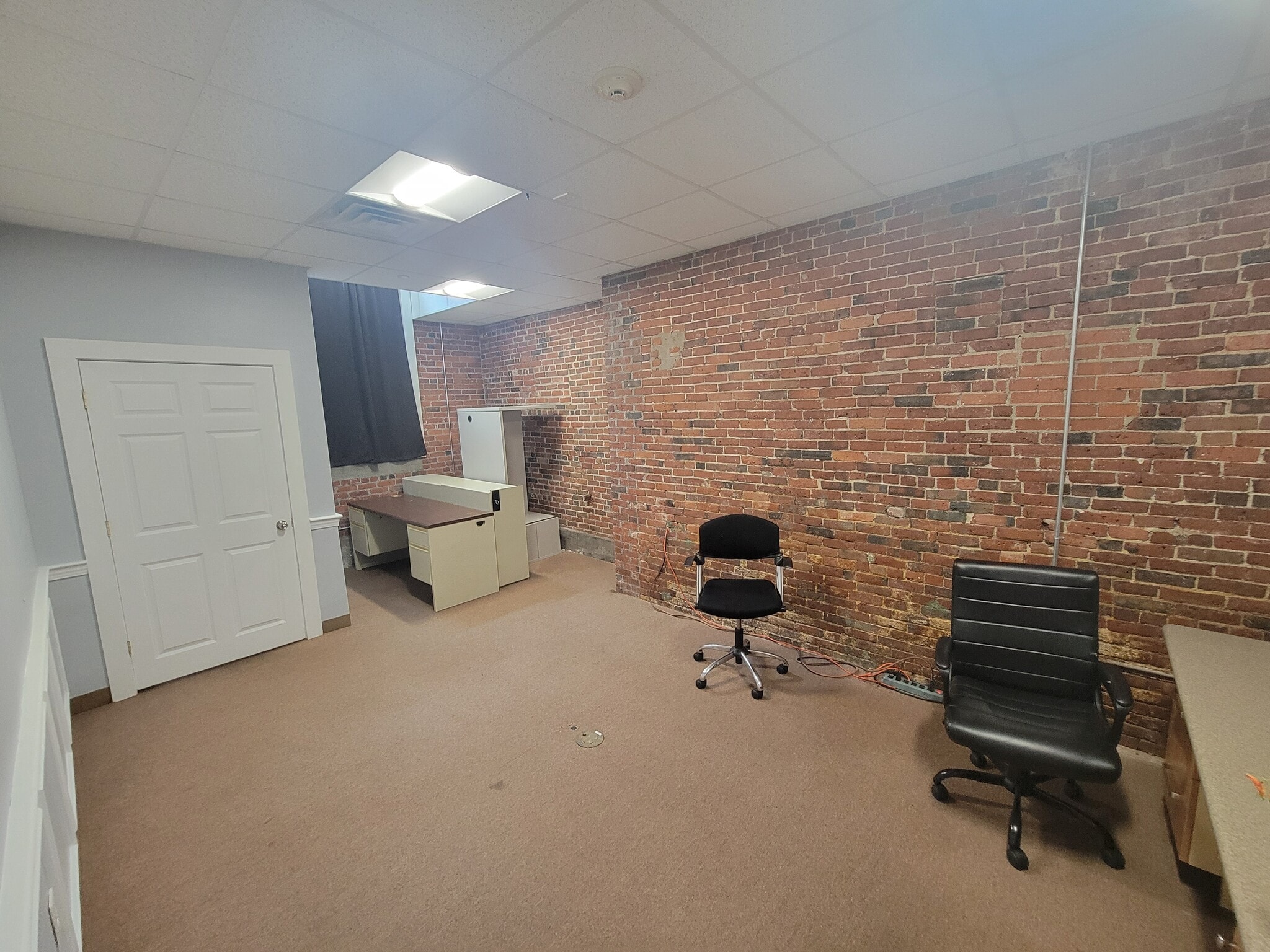 100 Pleasant St, Dracut, MA for lease Interior Photo- Image 1 of 1