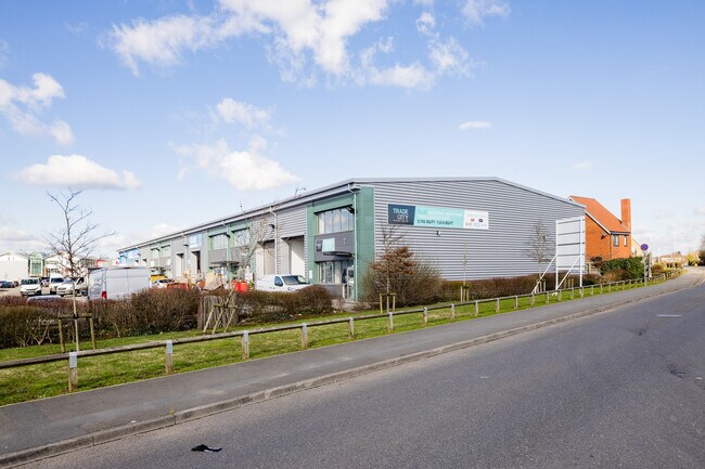 More details for 12 Heroes Walk, Reading - Industrial for Lease
