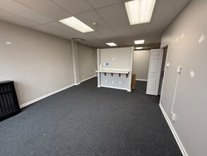 7215C Rising Sun Ave, Philadelphia, PA for lease Interior Photo- Image 2 of 8