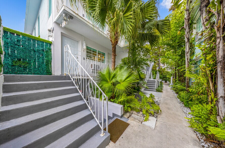 7830-7842 Abbott Ave, Miami Beach, FL à vendre - Photo du bâtiment - Image 2 de 38