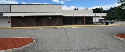 100 Nashua Mall, Nashua, NH à louer Photo du bâtiment- Image 1 de 1