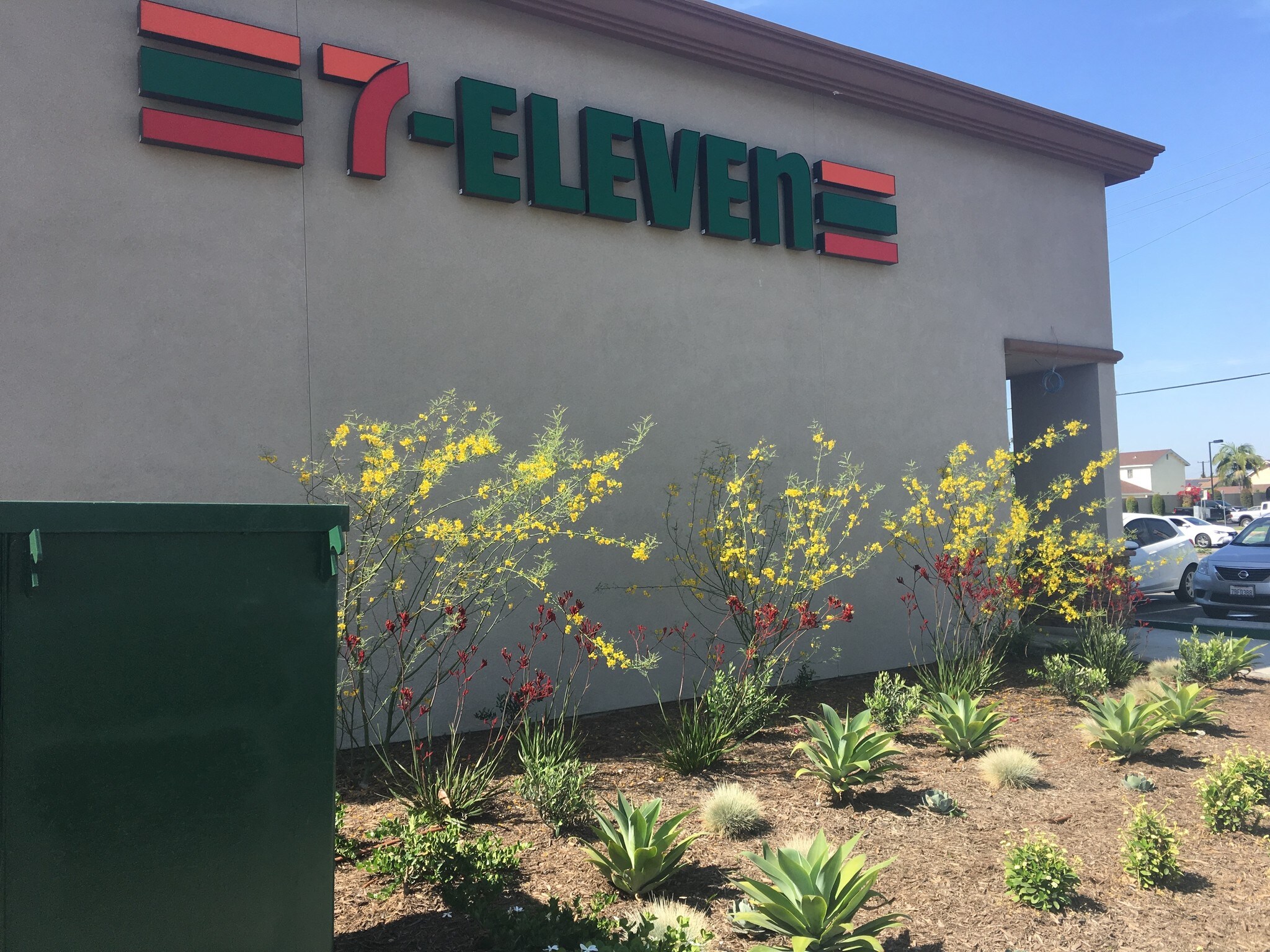 10500-10530 Knott Ave, Stanton, CA à vendre Photo du bâtiment- Image 1 de 1