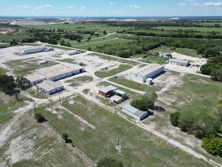 Plus de détails pour 705 S Weatherford St, Chico, TX - Industriel à vendre