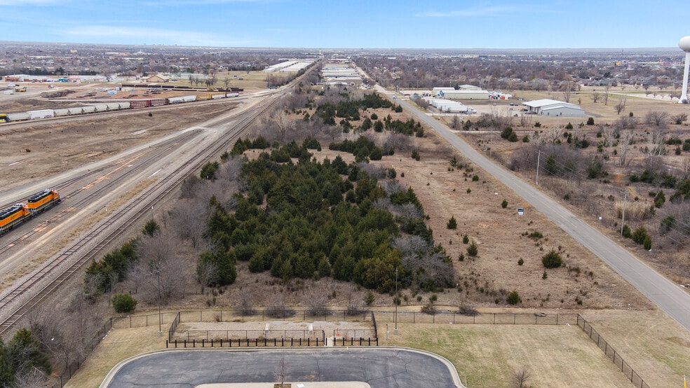 Pole Rd, Oklahoma City, OK à vendre - Photo du bâtiment - Image 3 de 5