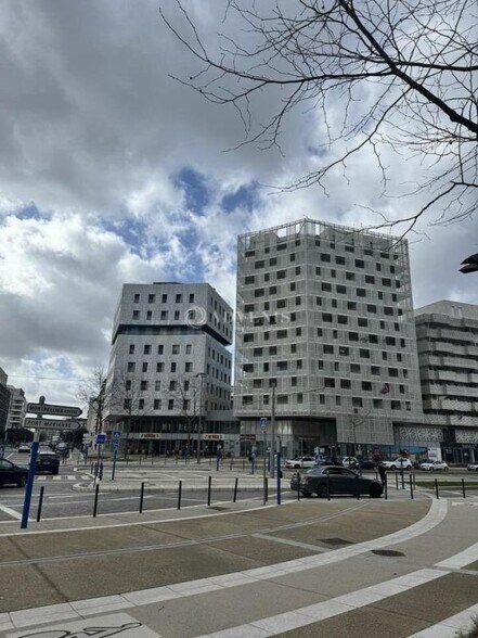 Bureau dans Montpellier à louer - Photo du bâtiment - Image 1 de 4