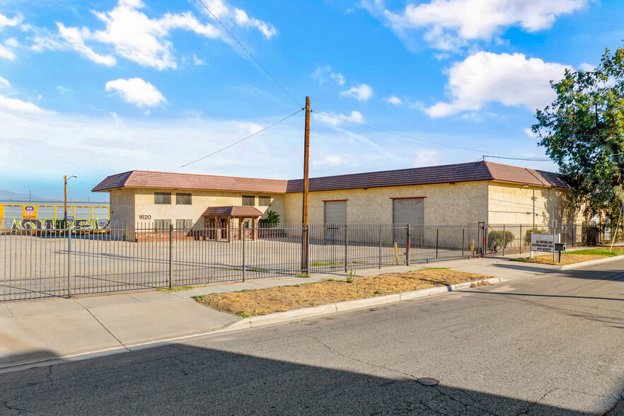 1620 N 8th St, Colton, CA for sale - Building Photo - Image 3 of 20