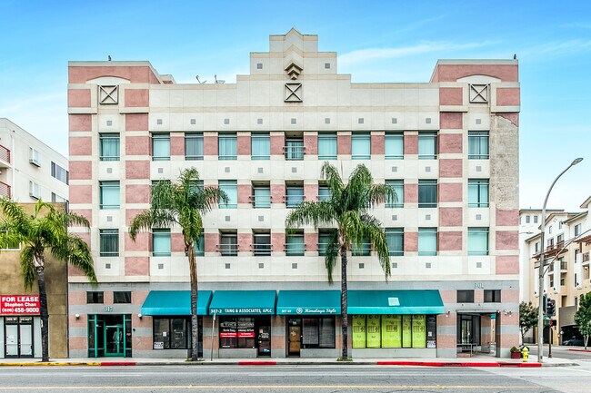 Plus de détails pour 301-317 W Main St, Alhambra, CA - Bureau, Commerce de détail à louer