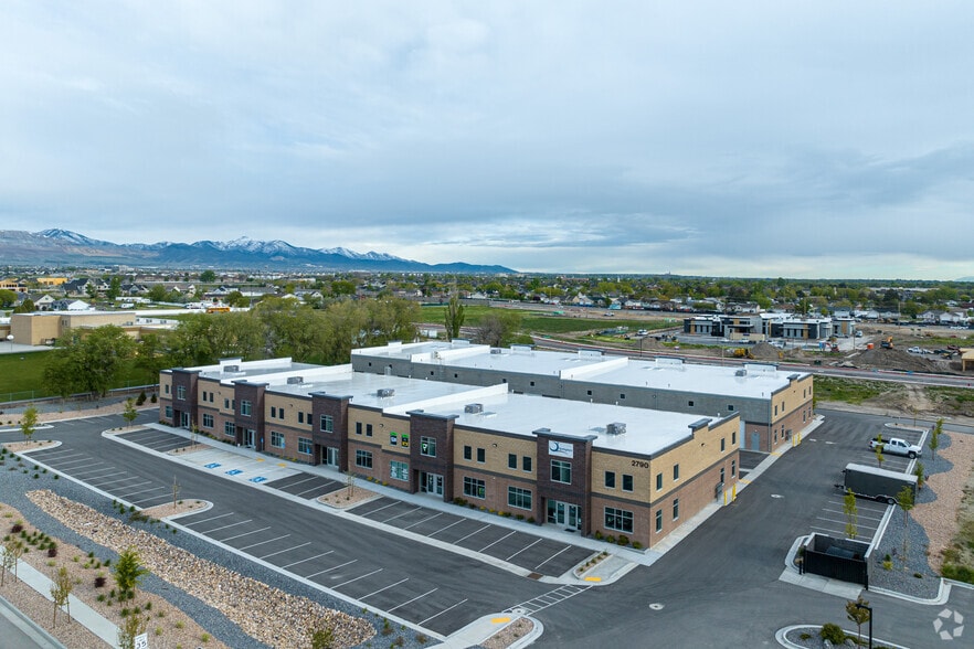 2764-2808 W 14000 S, Bluffdale, UT à louer - Aérien - Image 2 de 34