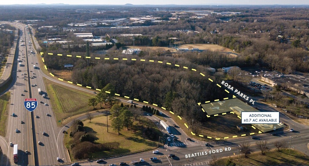1502 Carrier Dr, Charlotte, NC à vendre - Photo du bâtiment - Image 2 de 5