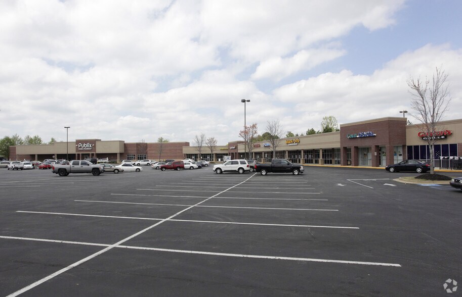 12195 Highway 92, Woodstock, GA à louer - Photo du bâtiment - Image 2 de 4