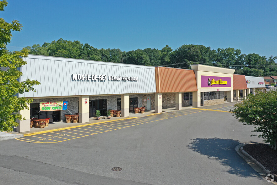 838 S Main St, Kernersville, NC for sale - Building Photo - Image 1 of 1