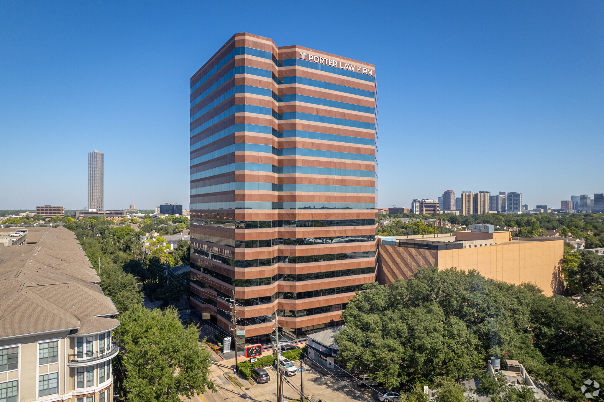 2603 Augusta Dr, Houston, TX à louer Photo du bâtiment- Image 1 de 26