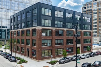 Plus de détails pour 871 N Franklin St, Chicago, IL - Bureau à louer