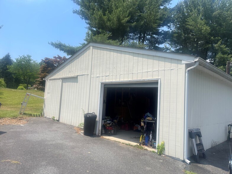 1129 Clayton Rd, Joppa, MD à vendre - Photo du bâtiment - Image 2 de 2