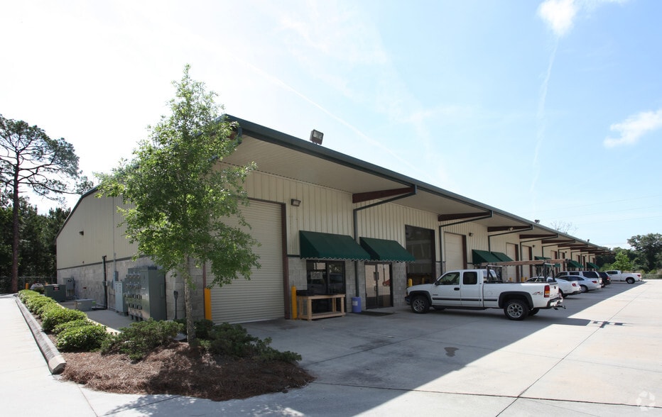 4640 Subchaser Ct, Jacksonville, FL for sale - Building Photo - Image 3 of 10