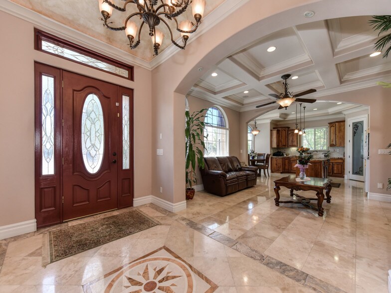 6821 Lincoln Ave, Carmichael, CA à vendre - Autre - Image 3 de 17