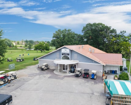Saddle Ridge Course and Restaurant portfolio of 2 properties for sale on LoopNet.ca Primary Photo- Image 1 of 2