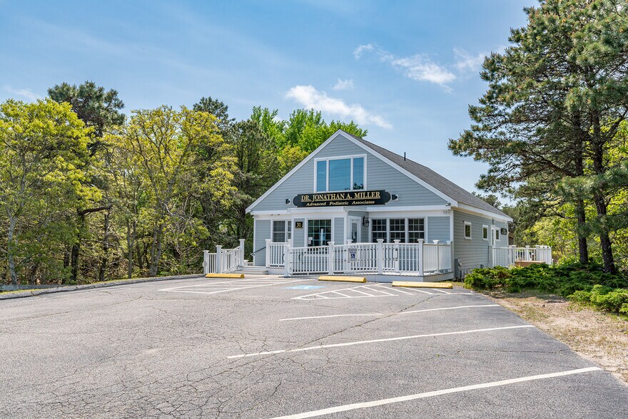 31 Meetinghouse Rd, South Chatham, MA à vendre - Photo du bâtiment - Image 1 de 34