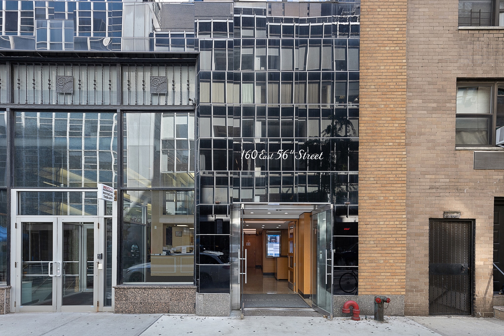 160 E 56th St, New York, NY for lease Primary Photo- Image 1 of 6