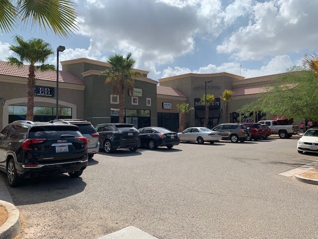 1074 E Cole Blvd, Calexico, CA for lease Interior Photo- Image 1 of 2