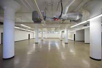 2155 E 7th St, Los Angeles, CA for lease Interior Photo- Image 2 of 7
