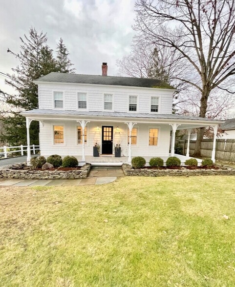 1064 North St, Greenwich, CT for lease - Building Photo - Image 3 of 12