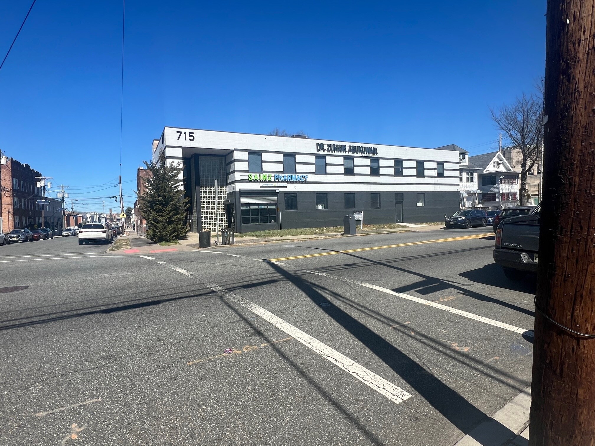 715-723 Broadway, Paterson, NJ for lease Building Photo- Image 1 of 5