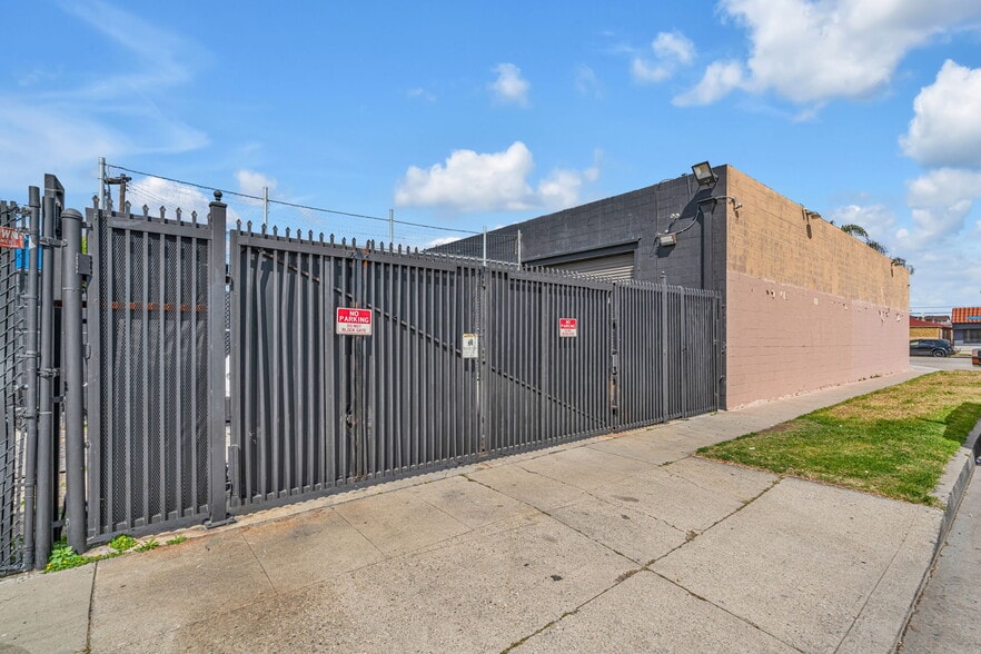 3030 Martin Luther King Jr Blvd, Lynwood, CA for sale - Building Photo - Image 2 of 23