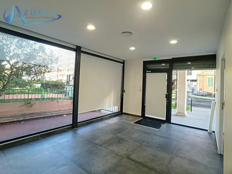 Retail in Nice for sale Interior Photo- Image 1 of 6
