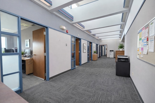 More details for 4512 46 St, Olds, AB - Office for Lease