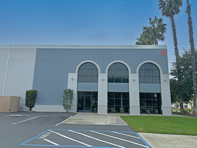 More details for 10712-10748 Bloomfield Ave, Santa Fe Springs, CA - Industrial for Lease