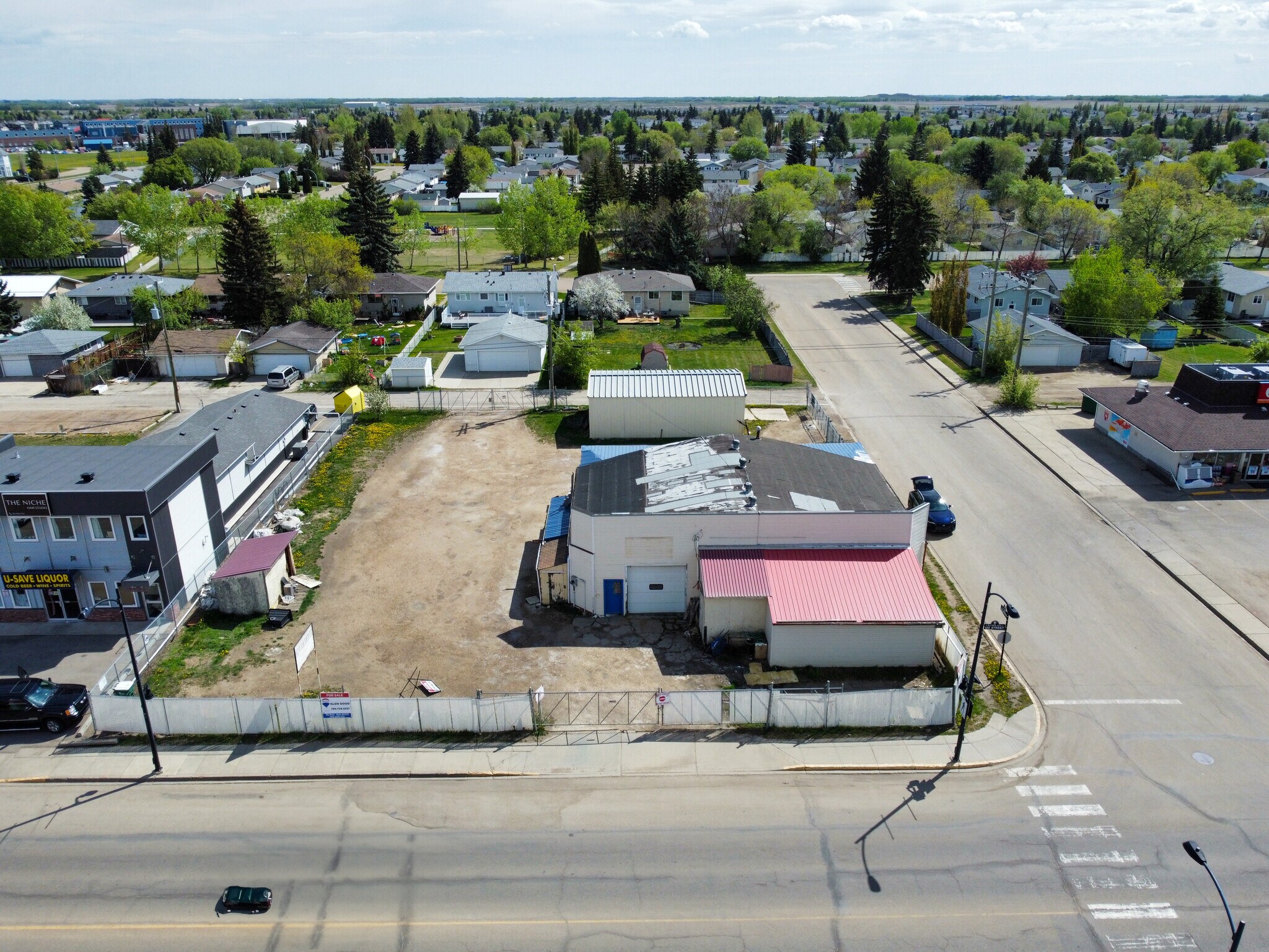 9903 100 St, Morinville, AB à vendre Photo du bâtiment- Image 1 de 5