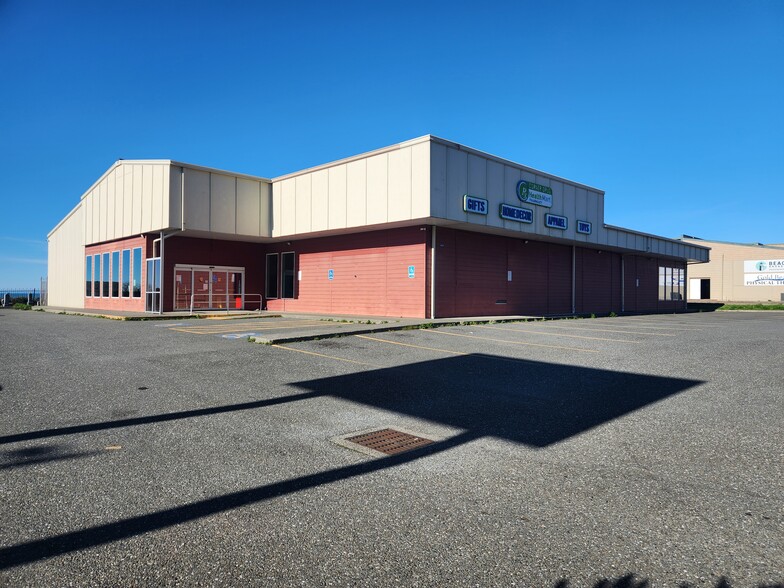 29670 Ellensburg Ave, Gold Beach, OR for sale - Building Photo - Image 2 of 18