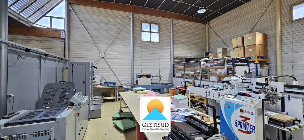 Flex in Aubagne for lease - Building Photo - Image 2 of 8