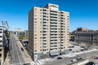 More details for 615 Park St, Des Moines, IA - Multifamily for Sale