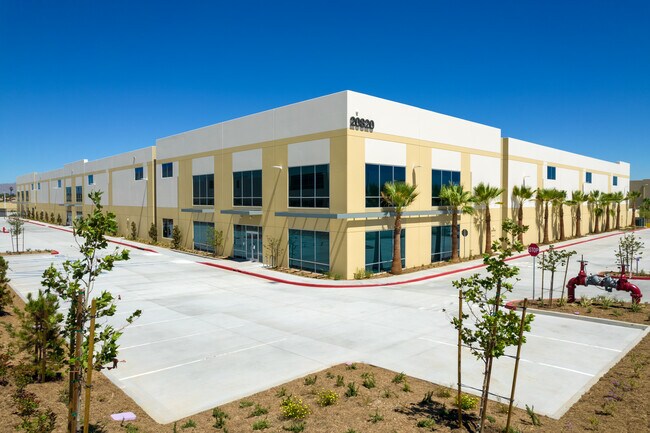 Plus de détails pour 20820 Krameria Ave, Riverside, CA - Industriel à louer