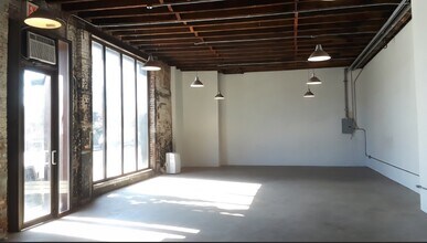 39 Norman Ave, Brooklyn, NY à louer Photo intérieure- Image 1 de 8