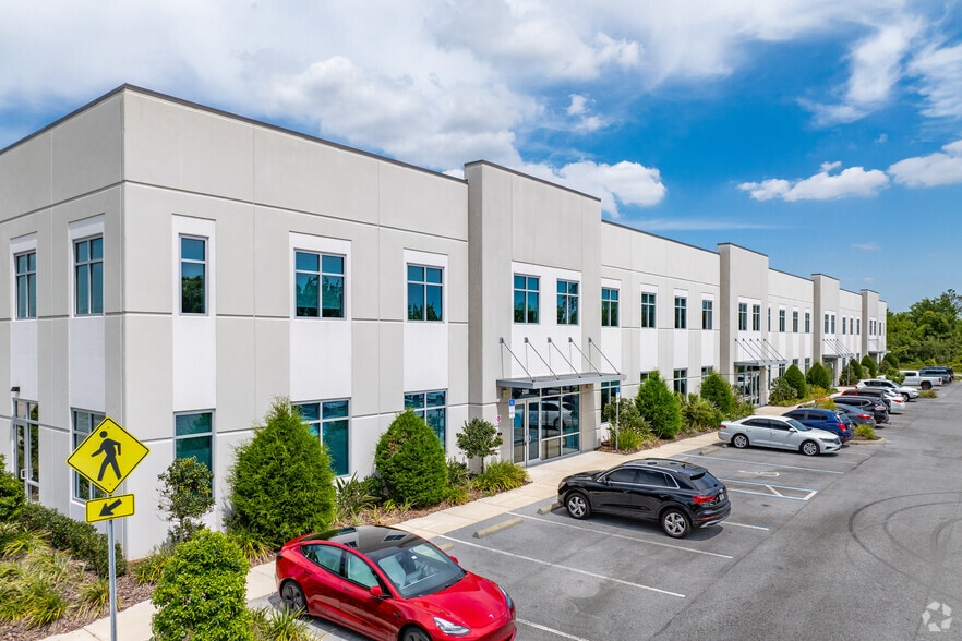 2500 Lakepointe Pky, Odessa, FL for lease - Primary Photo - Image 1 of 12