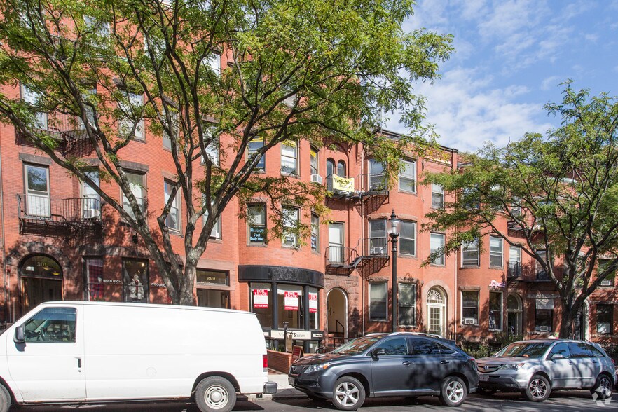 299 Newbury St, Boston, MA à louer - Photo du bâtiment - Image 3 de 14