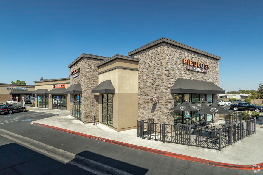 2310-2352 Sunrise Blvd, Rancho Cordova, CA for lease - Building Photo - Image 3 of 20