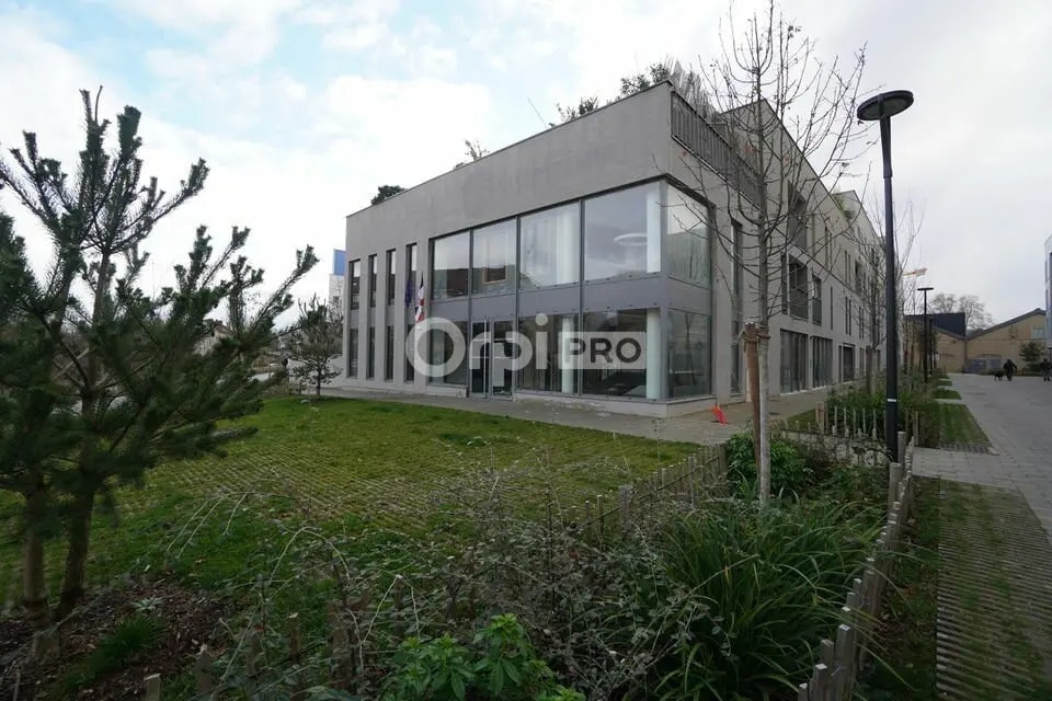 Office in Dijon for lease Building Photo- Image 1 of 13