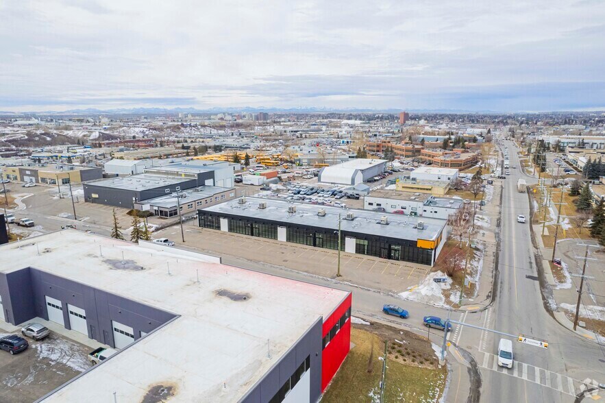 4301 9th St SE, Calgary, AB à vendre - Aérien - Image 3 de 3