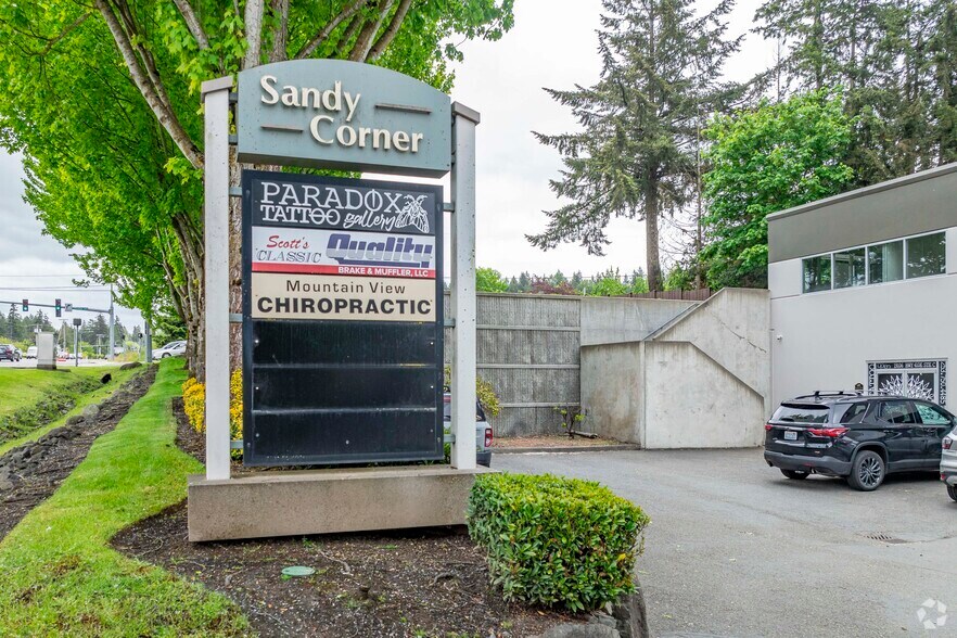 19106 Wa-410 E, Bonney Lake, WA à louer - Photo du bâtiment - Image 1 de 5